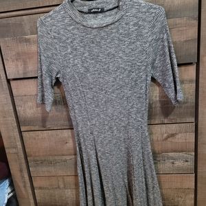Grey short sleeve dress